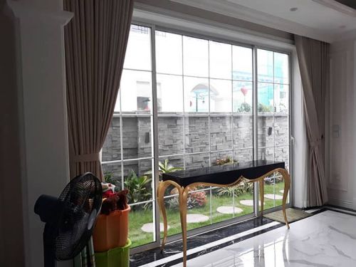 Bảo trì cửa nhôm kính khu công nghiệp