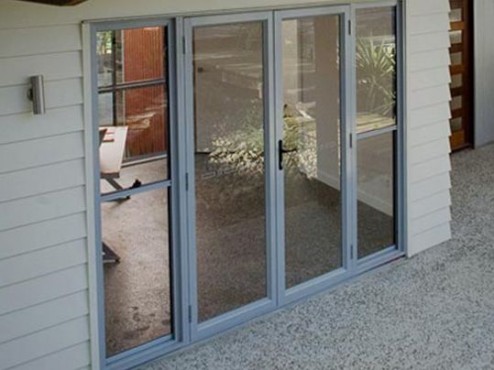 Cách sửa chữa cửa nhôm kính bị hỏng bản lề