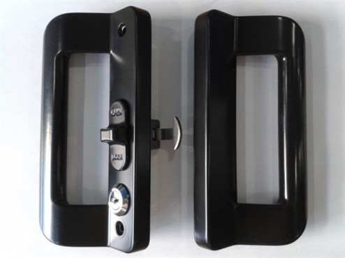 Thay khóa cửa nhôm kính tại khu công nghiệp Nhật Bản