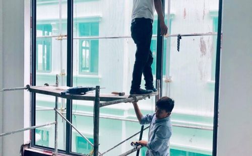 Thao tác Sửa Cửa Nhôm Kính tại Hải Phòng