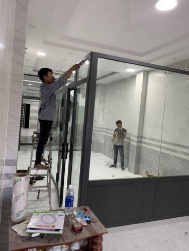 thao tác Sửa Cửa Nhôm Kính Hải Phòng